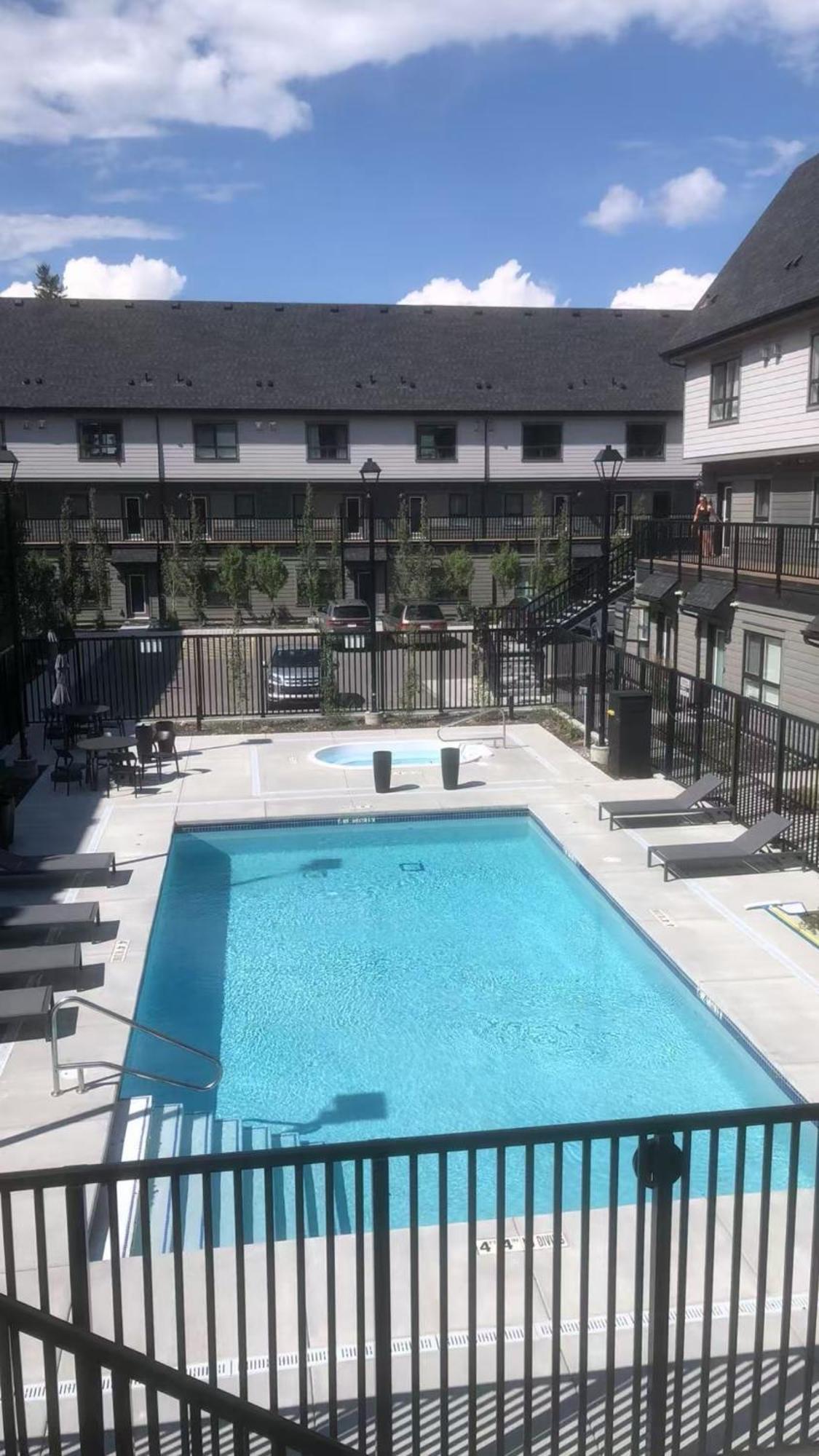 קאנמור Brand New 2Br Condo With Outdoor Swimming Pool And Hot Tub מראה חיצוני תמונה